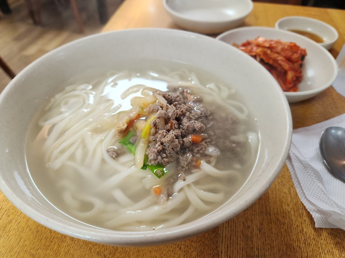 Myeongdong Kalguksu-2