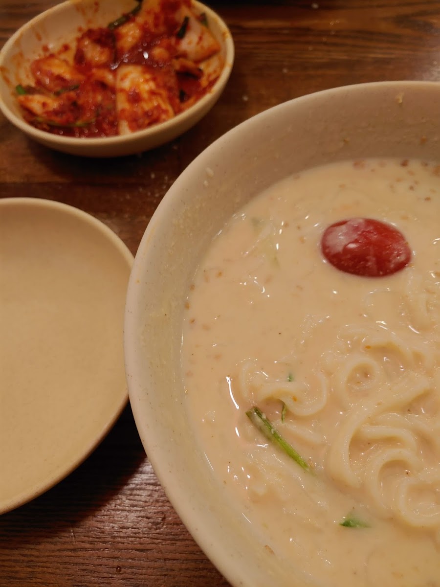 Myeongdong Kalguksu-8
